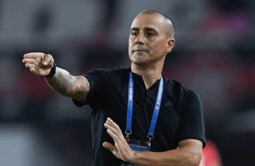 关于关键时刻那不勒斯调整名单以备西甲，官宣签约环节打磨，目标明确，轮换策略成焦点的信息